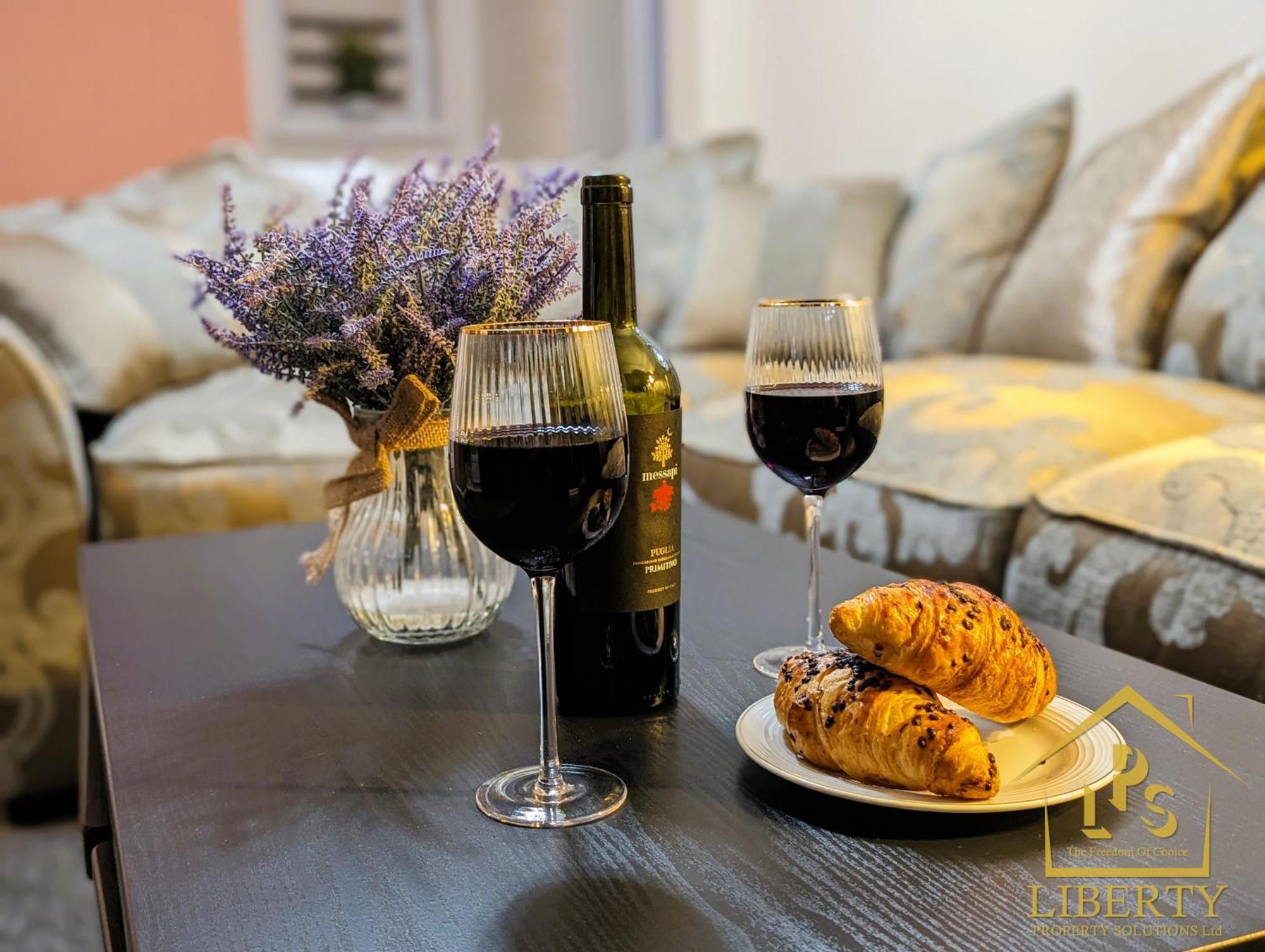 6 Guests * 4 Bedroom * Free Wi-Fi *הנטיגדון מראה חיצוני תמונה